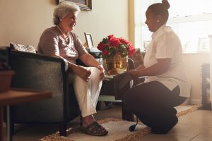 nurse provides in-home for senior